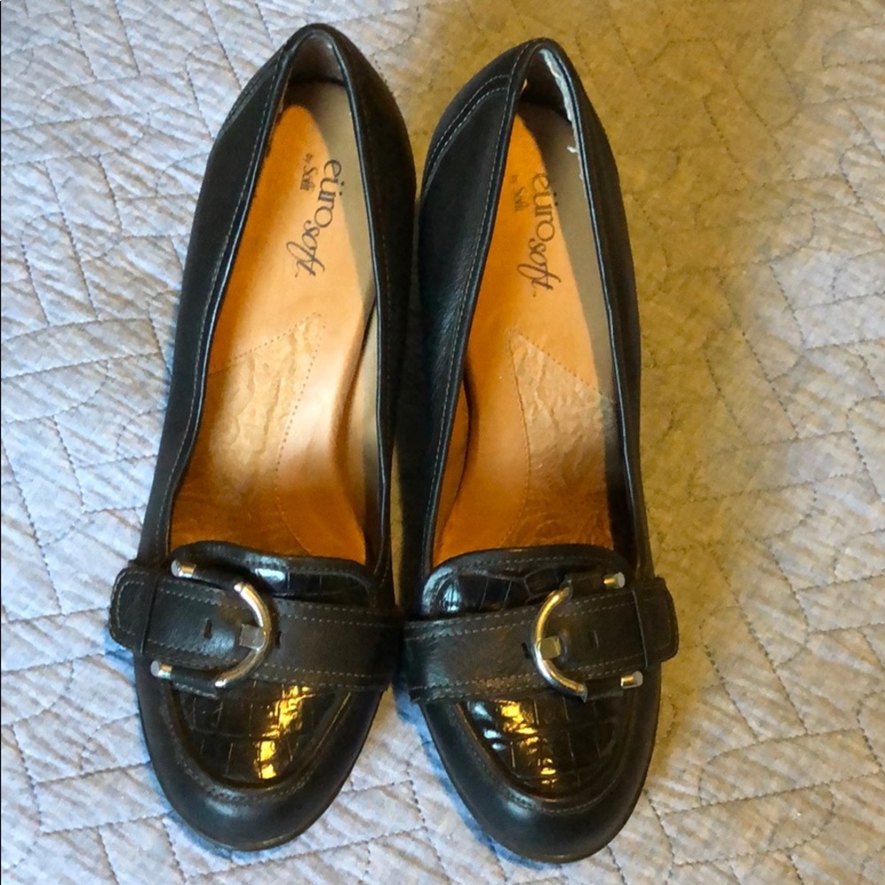 Women’s EuroSoft leather dress shoes